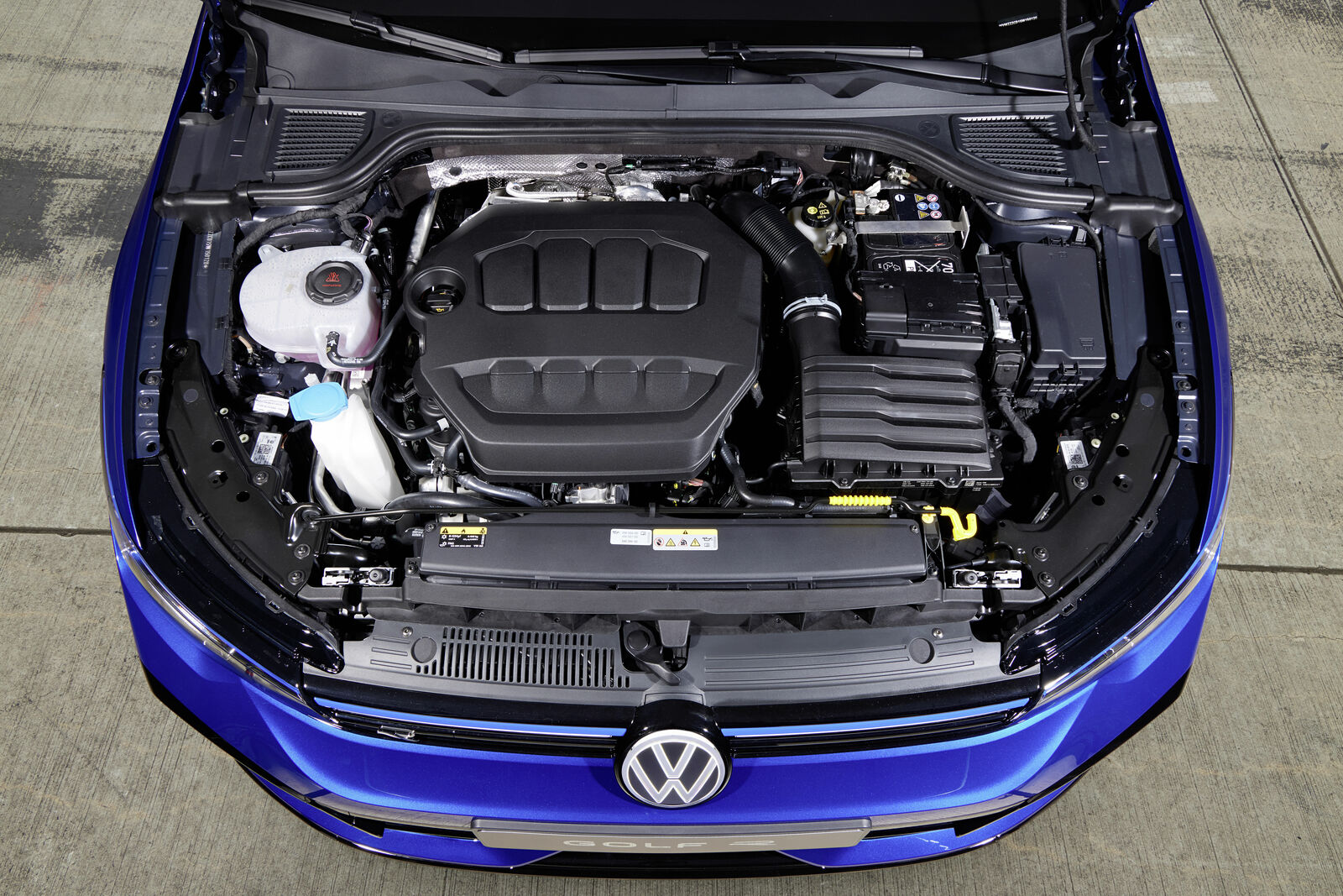 The EA888 engine bay of the Golf R in close up